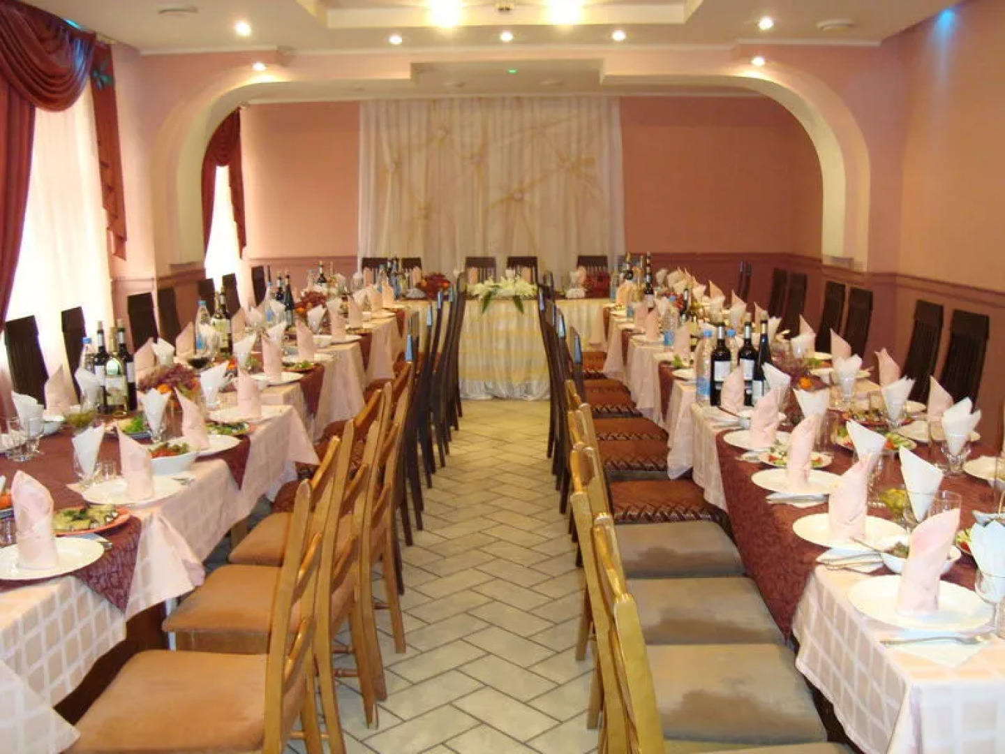 Отель Медлен