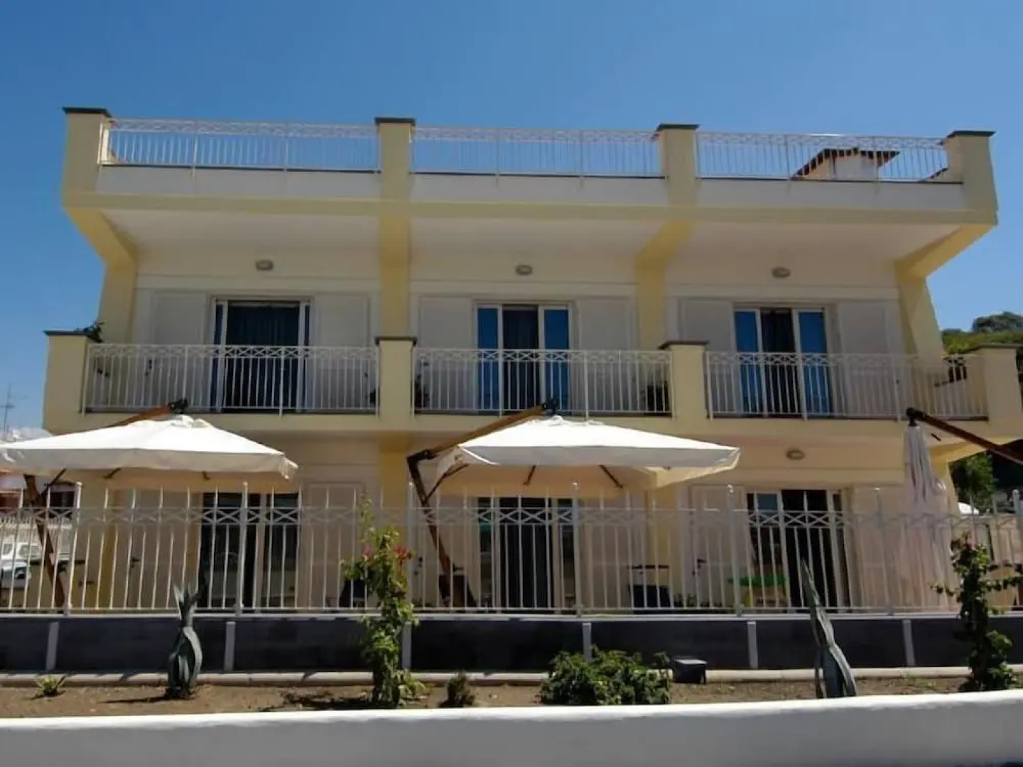 Suites Venustas Park