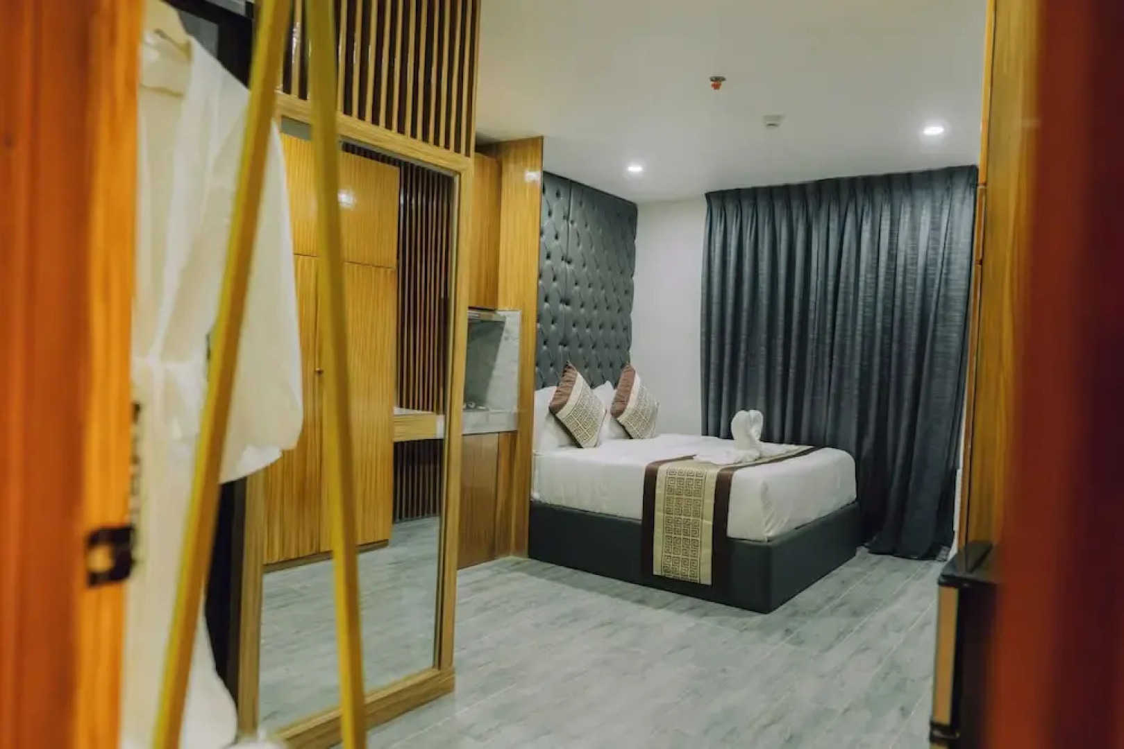 Shine Boutique Hotel