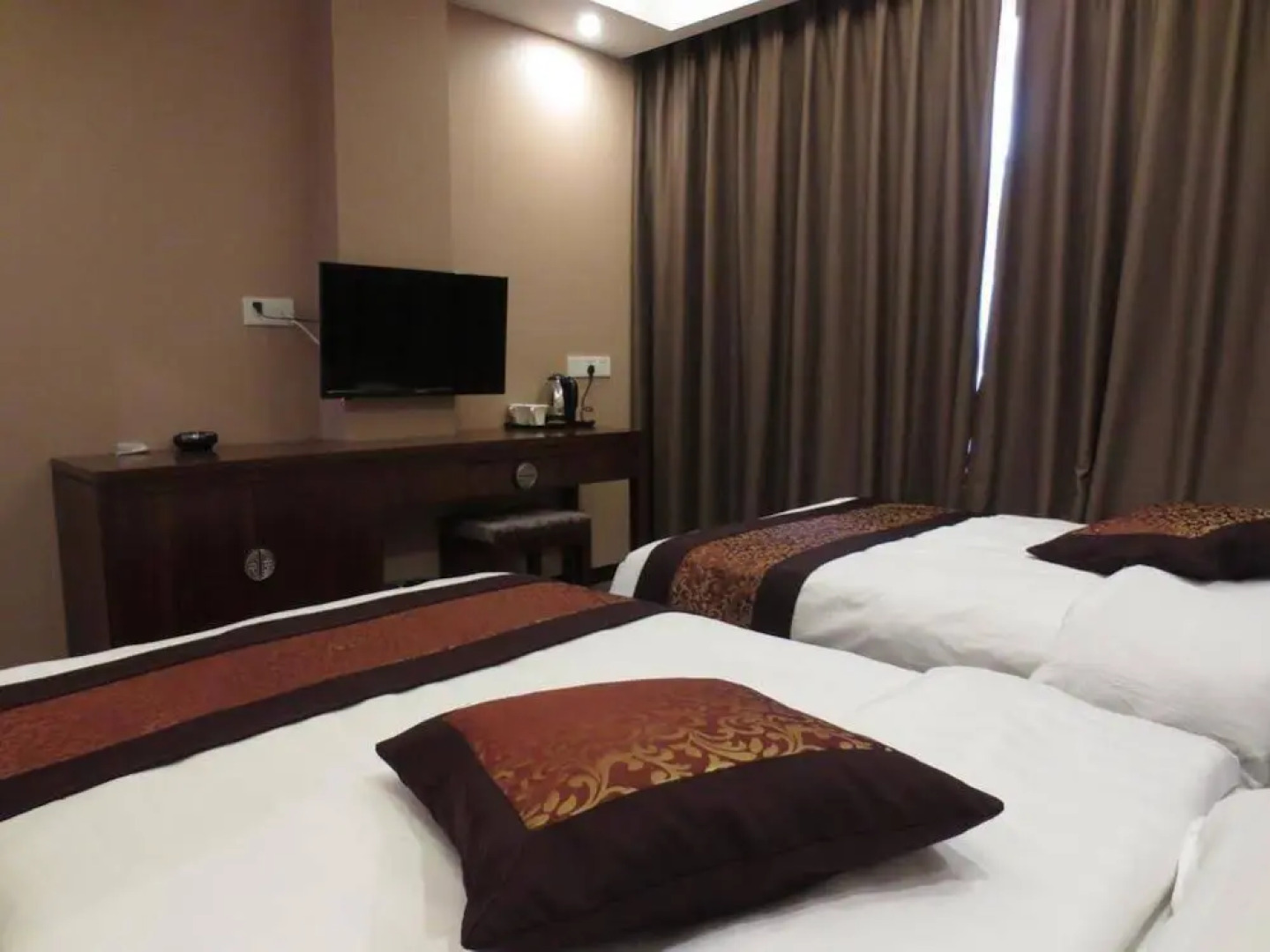 Mount Emei Longxinfang Garden Inn