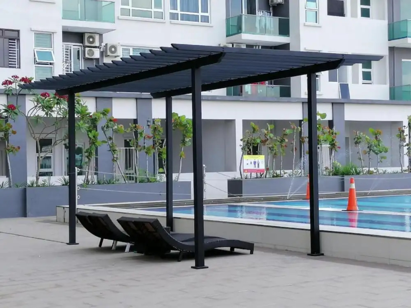 Dcarlton Seaview Residensi By Heyday