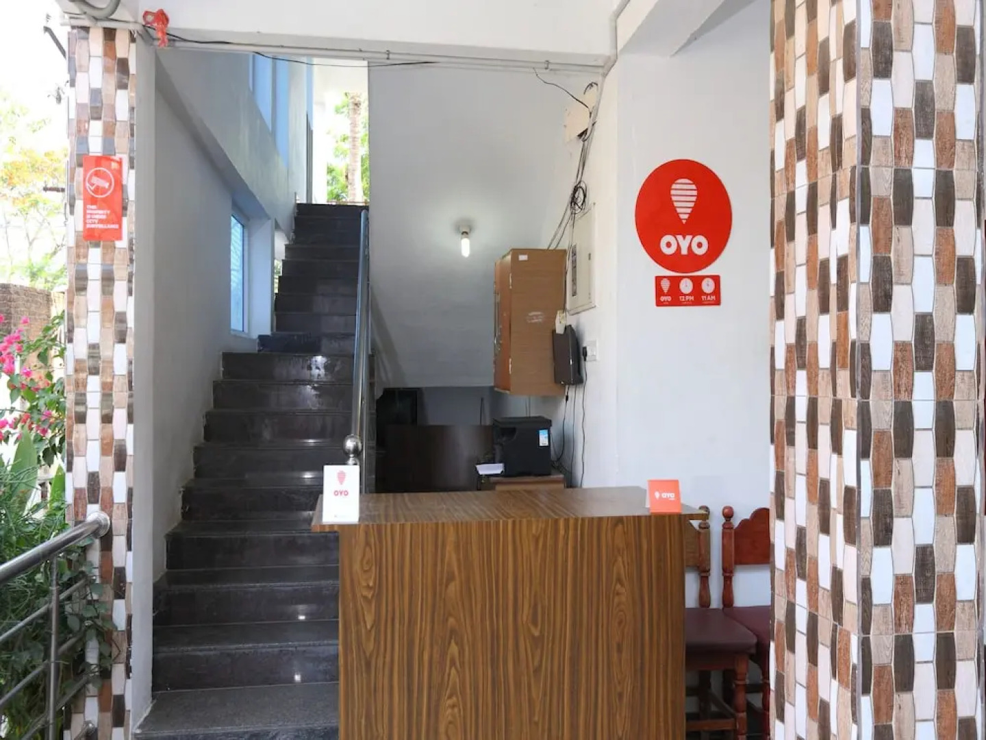 OYO 16067 The Orient Hotel
