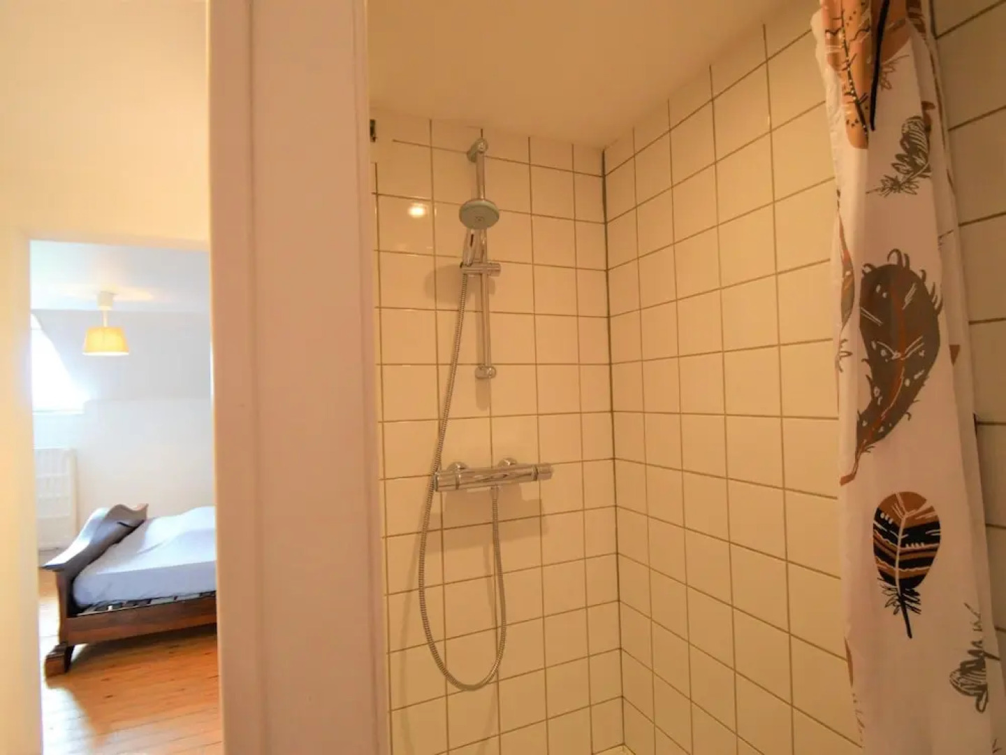 Countryside Retreat, Gerin