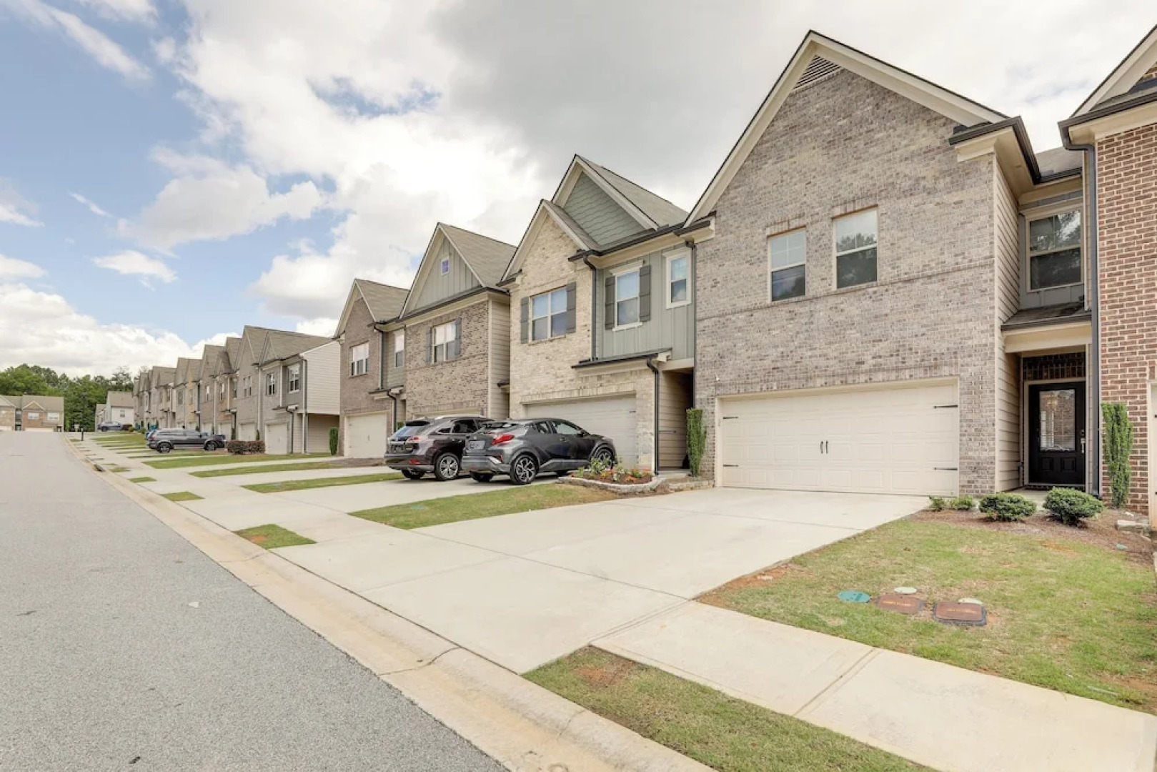 Lawrenceville Townhome w/ Community Pool Access!