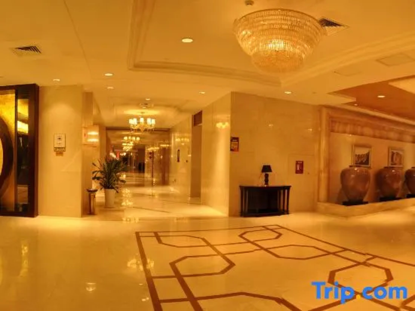 Zaoyuan Hotel - Yanan