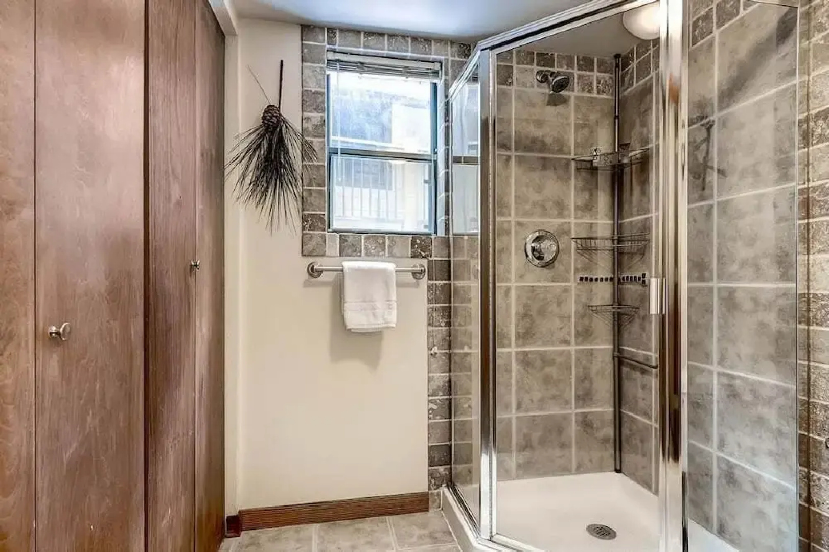 Park Place 101c 2 Bedroom Condo by RedAwning