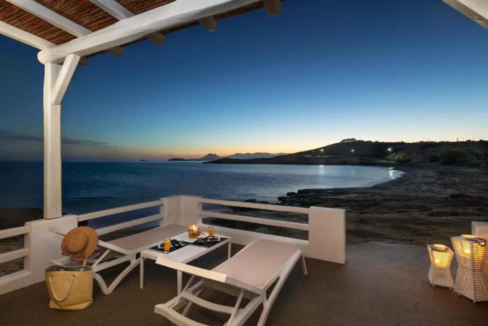 Peter's Sea and Sαnd Residence