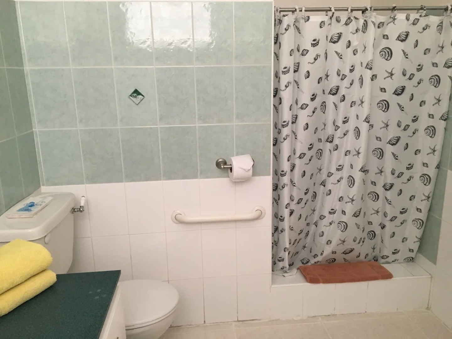 Nautilus Beach Apartments