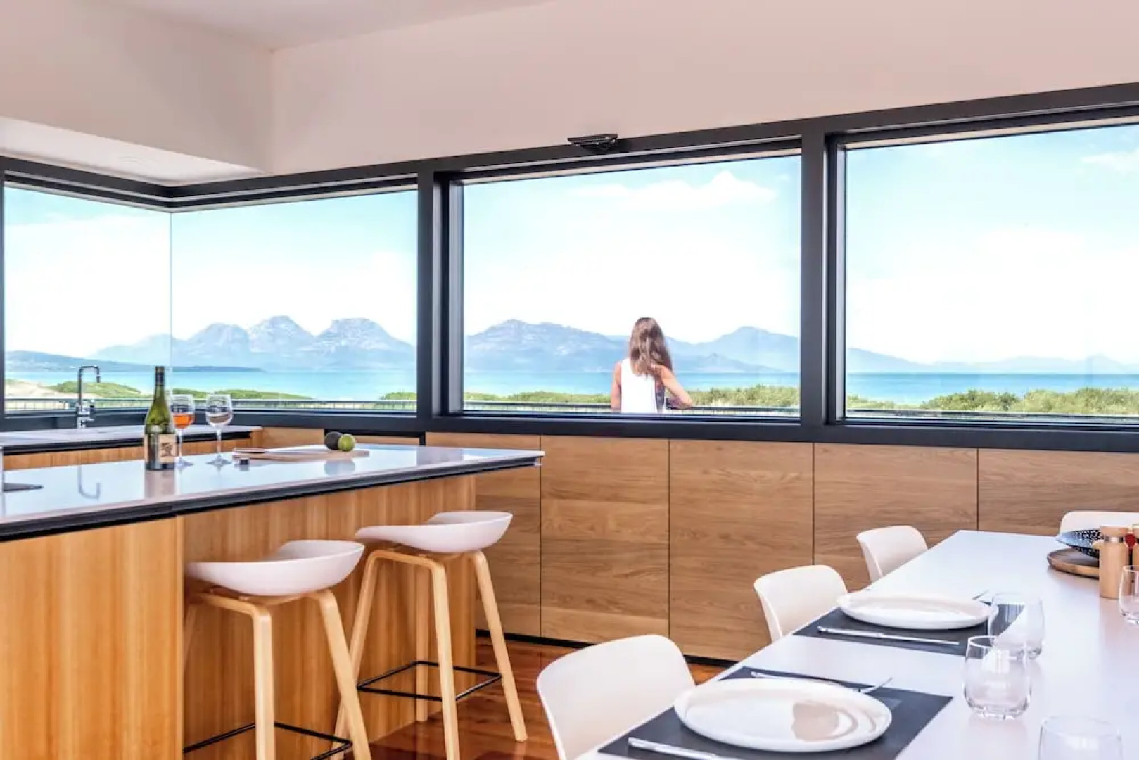 Elements - Freycinet Holiday Houses