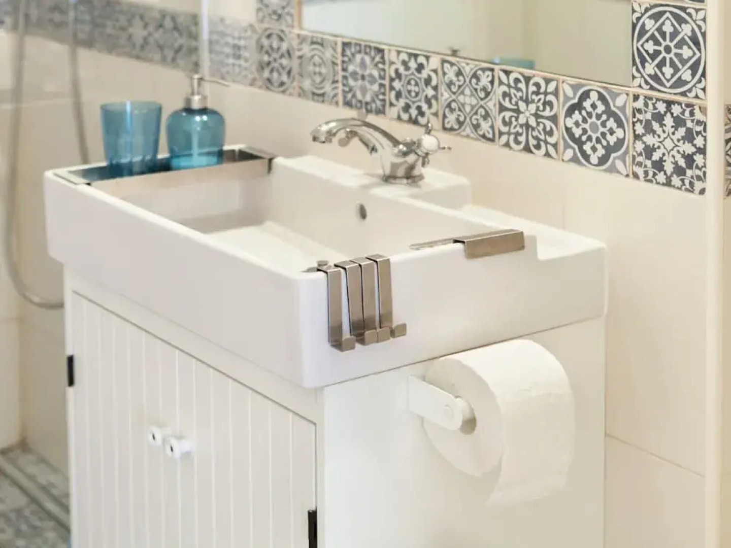 Delightfully Decorated Apartment with Sea View near Beach