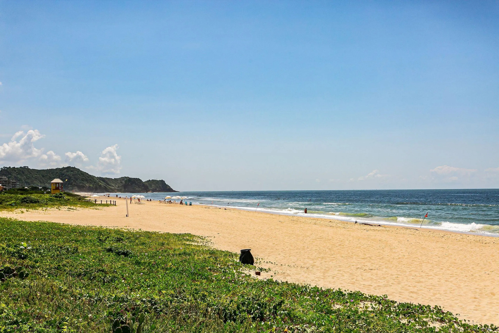 Apto novo e sofisticado a 150m Praia Brava ABC201