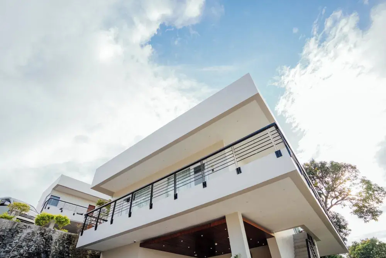 Acacia Resort and Dive Center