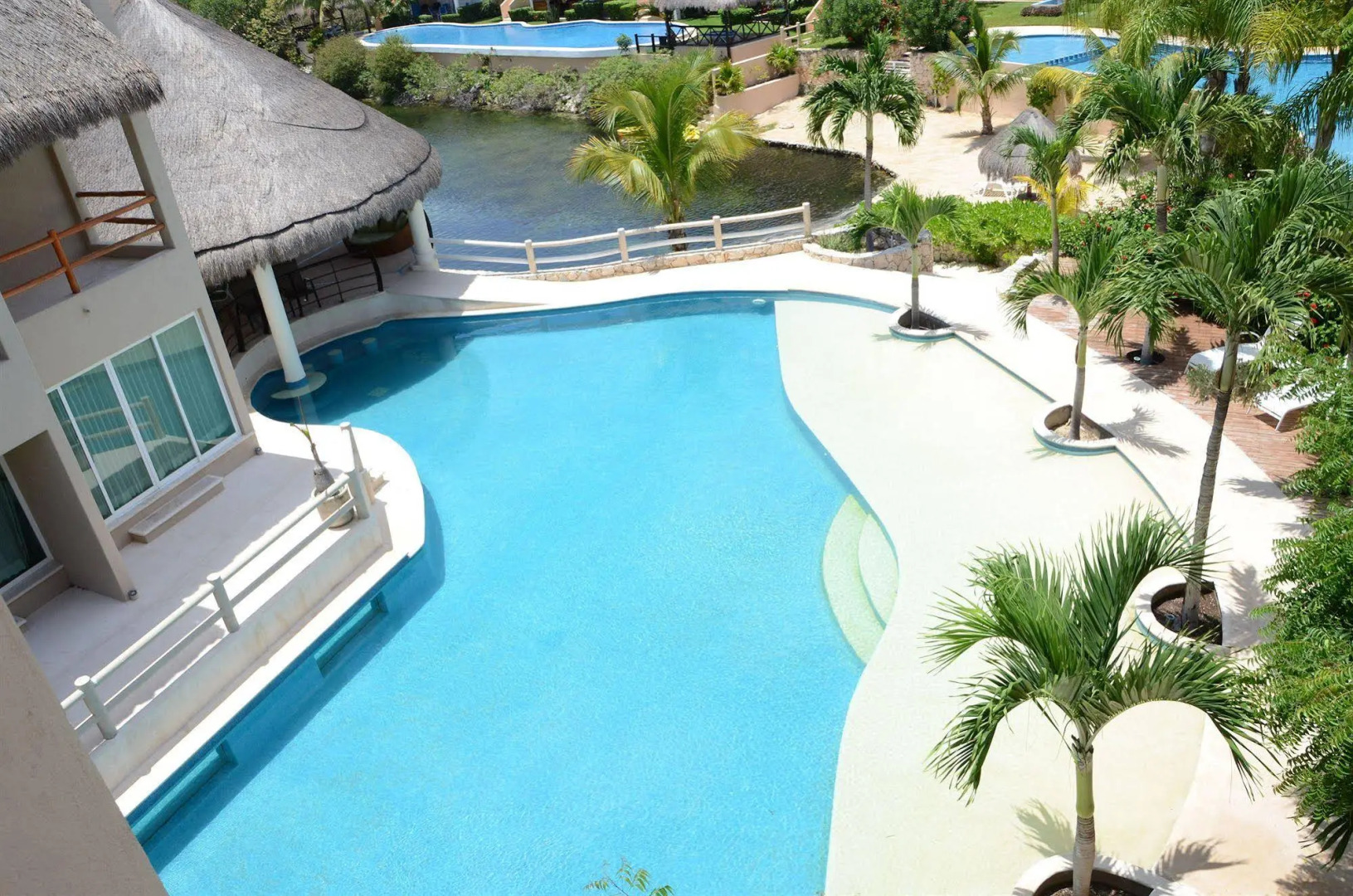 Coral Maya Stay Suites