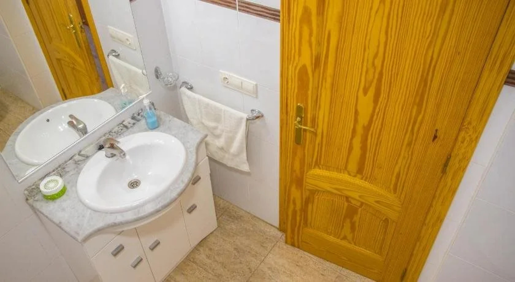 Apartamentos La Muela Chulilla