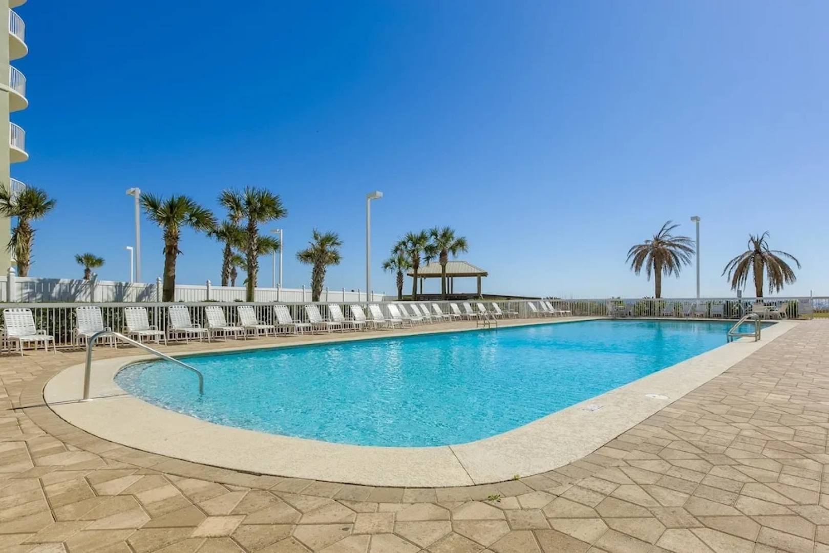 Seaside Beach and Raquet 4710