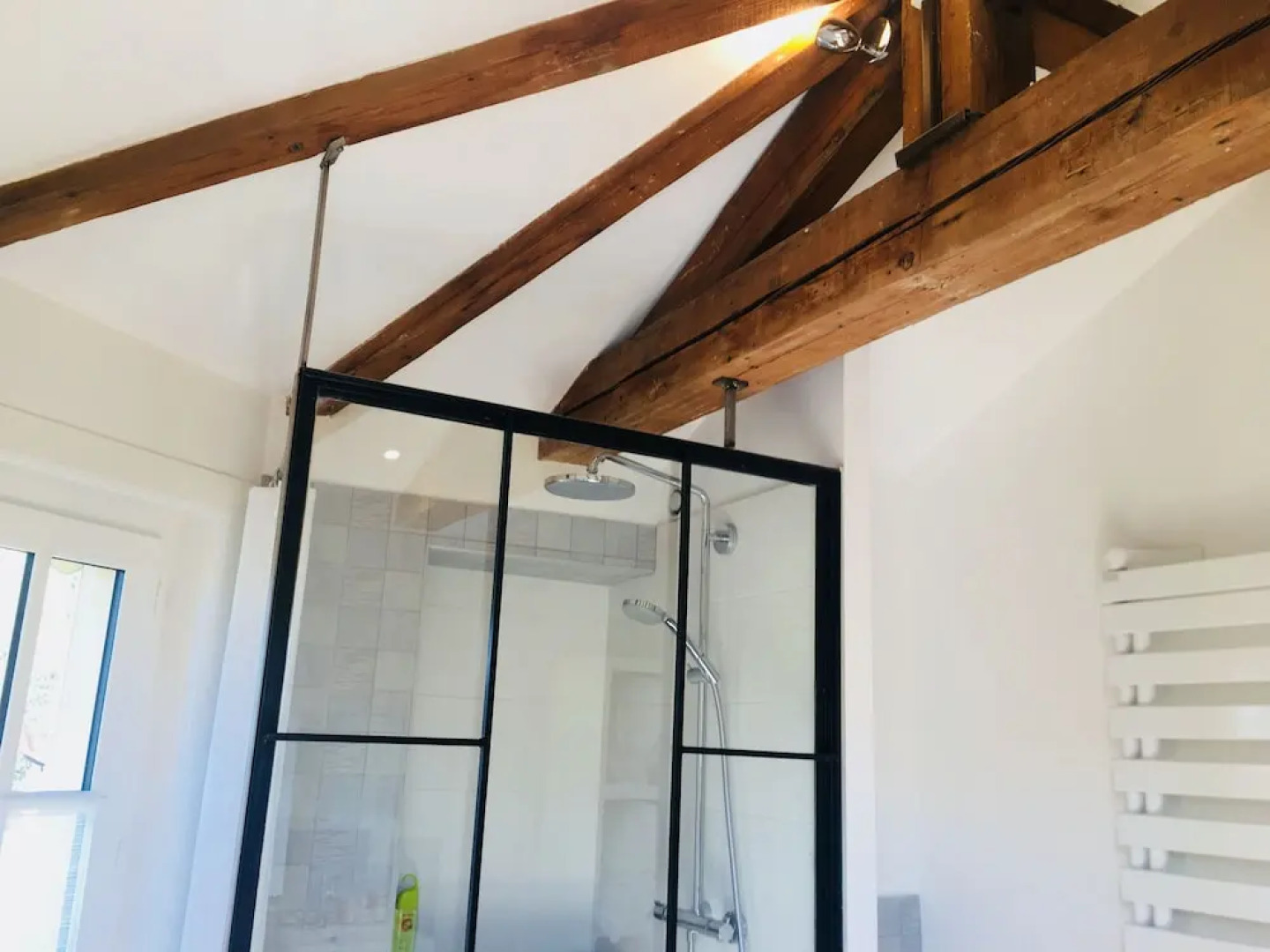 Suite de Charme Bed n B tres proche Lyon