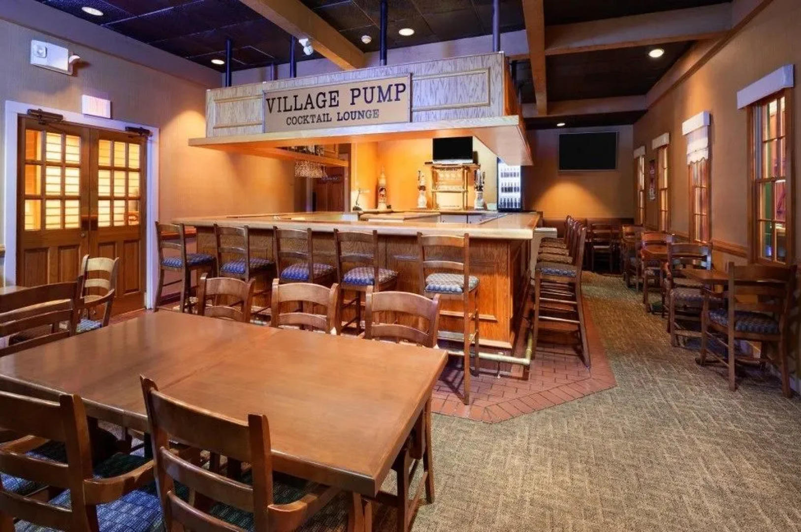 Ramada Williamsburg and Wasserbahn Waterpark