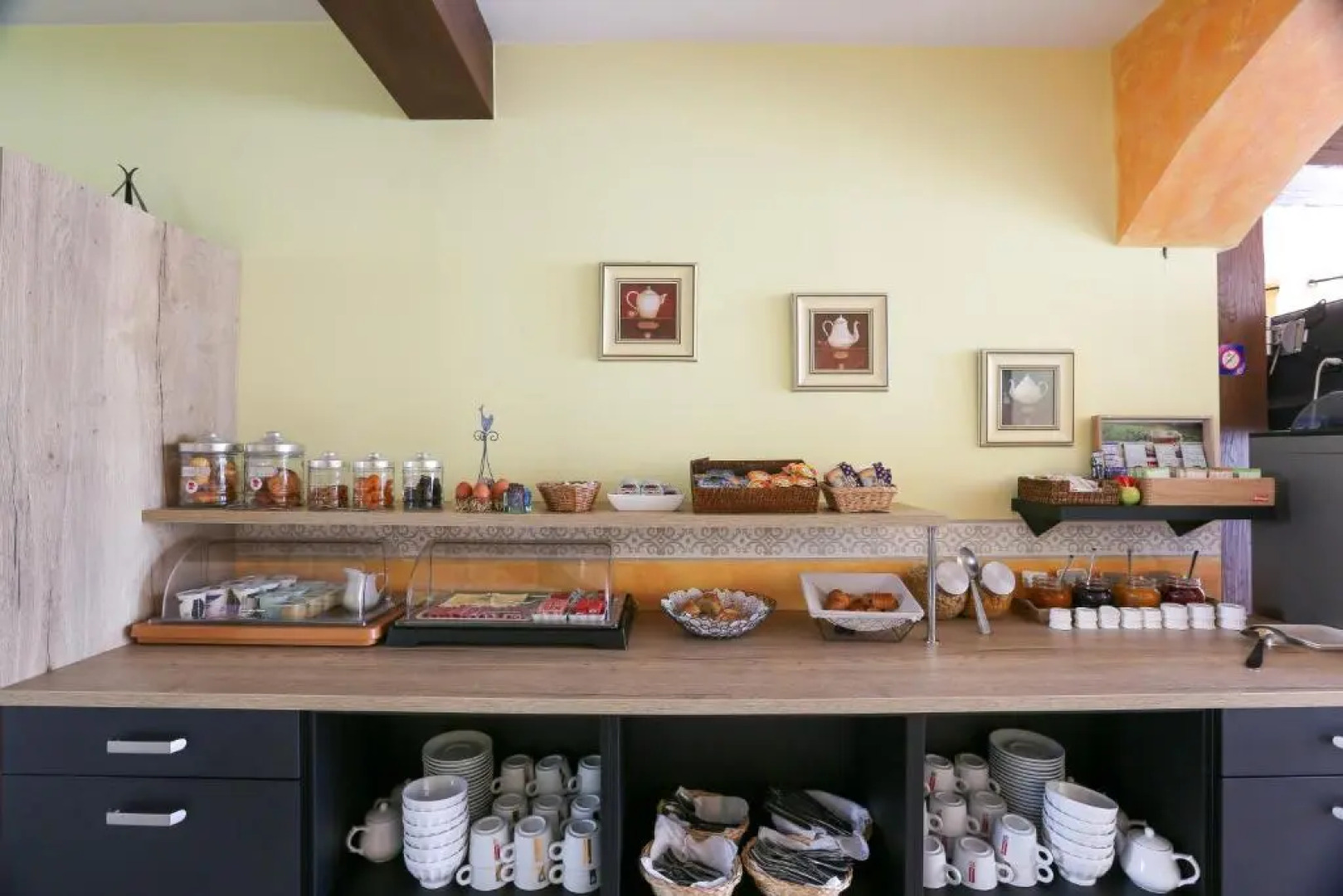 Brit Hotel Bleu Nuit