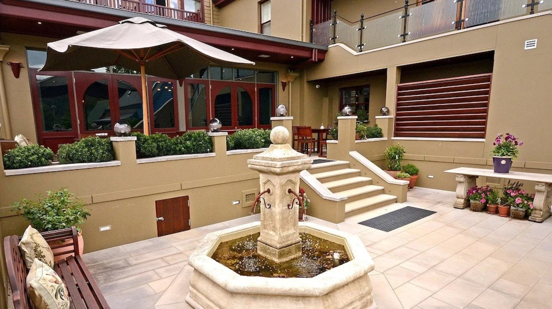 The Old Bank Boutique Hotel