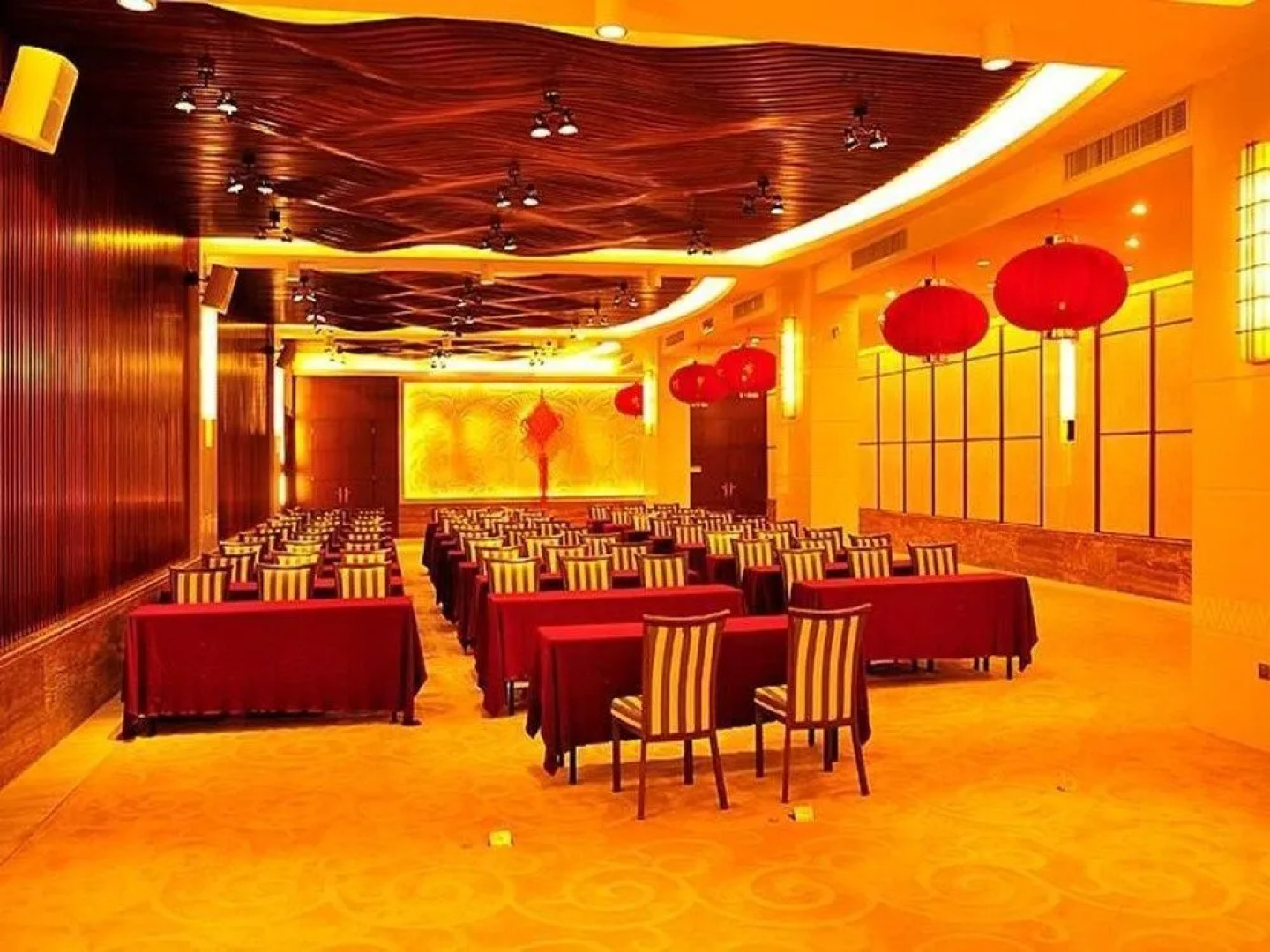 Отель Sanya Marina Spa