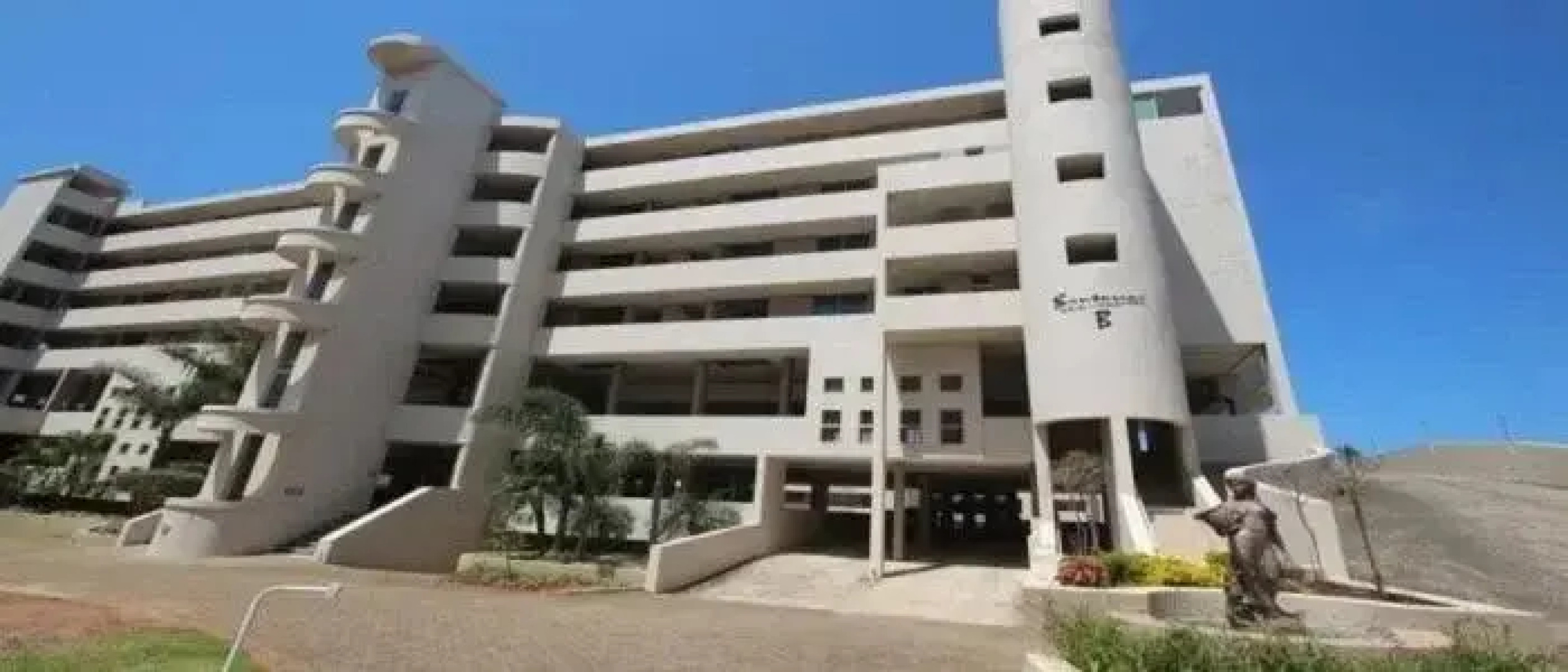 101 B Santorini, Margate