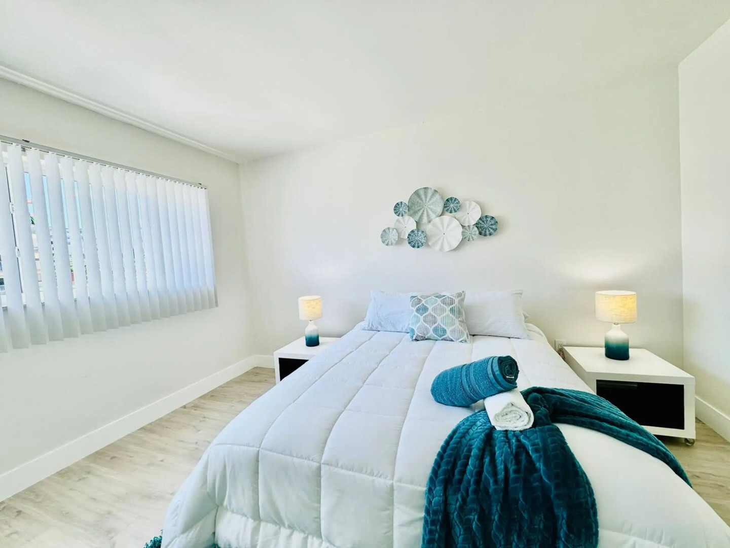 Waterfront 1BR Parking Walk to the Beach