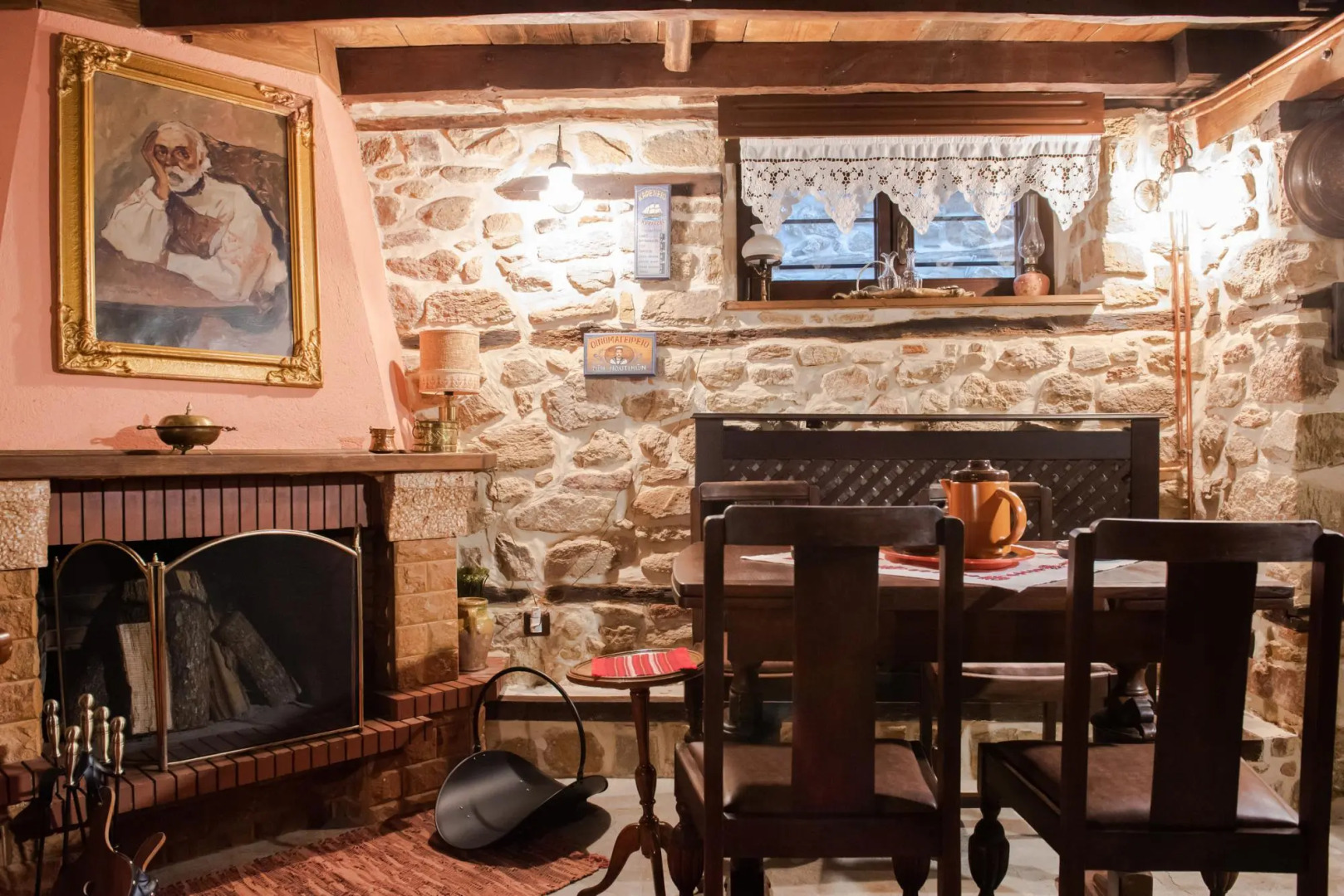 Dandy on the Hill in Arnaia | 4  Seasons Maisonette | Up to 4 people