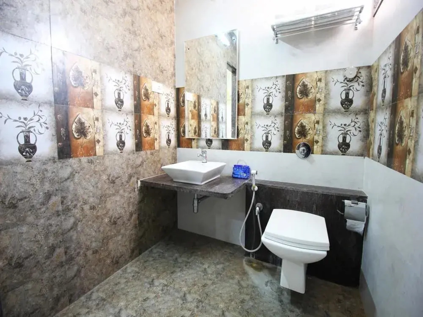 OYO Premium Home Guard Chowk Dwarka