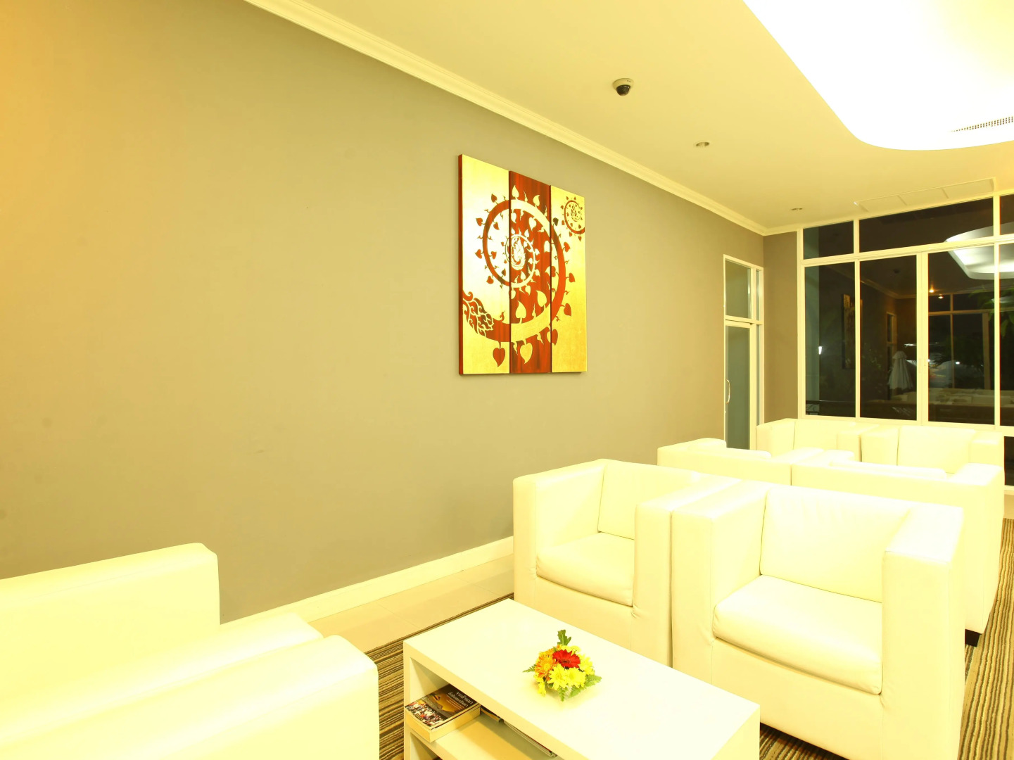 La Vie En Rose Hotel