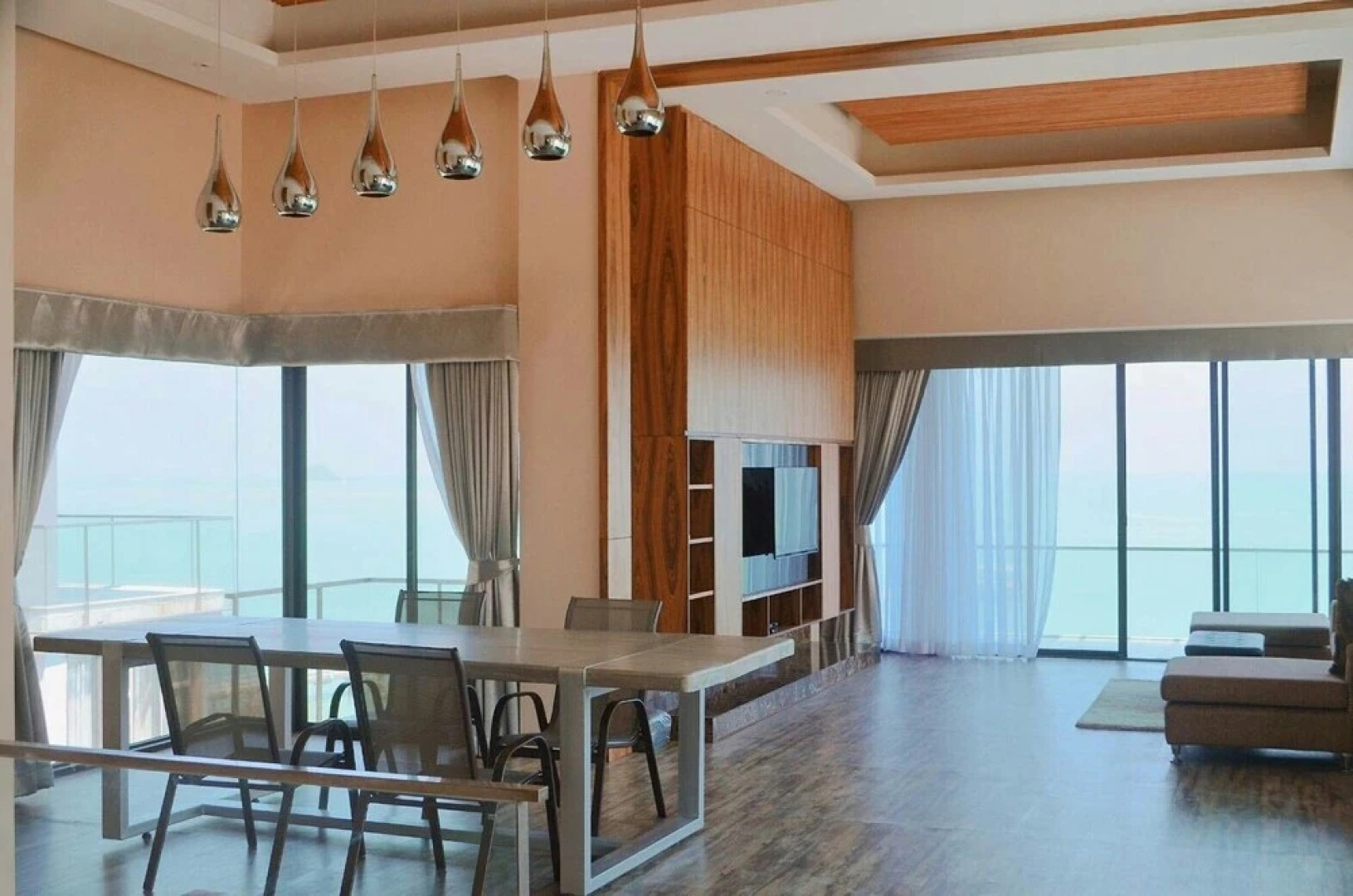 Tananza Pool Villa Siray Phuket