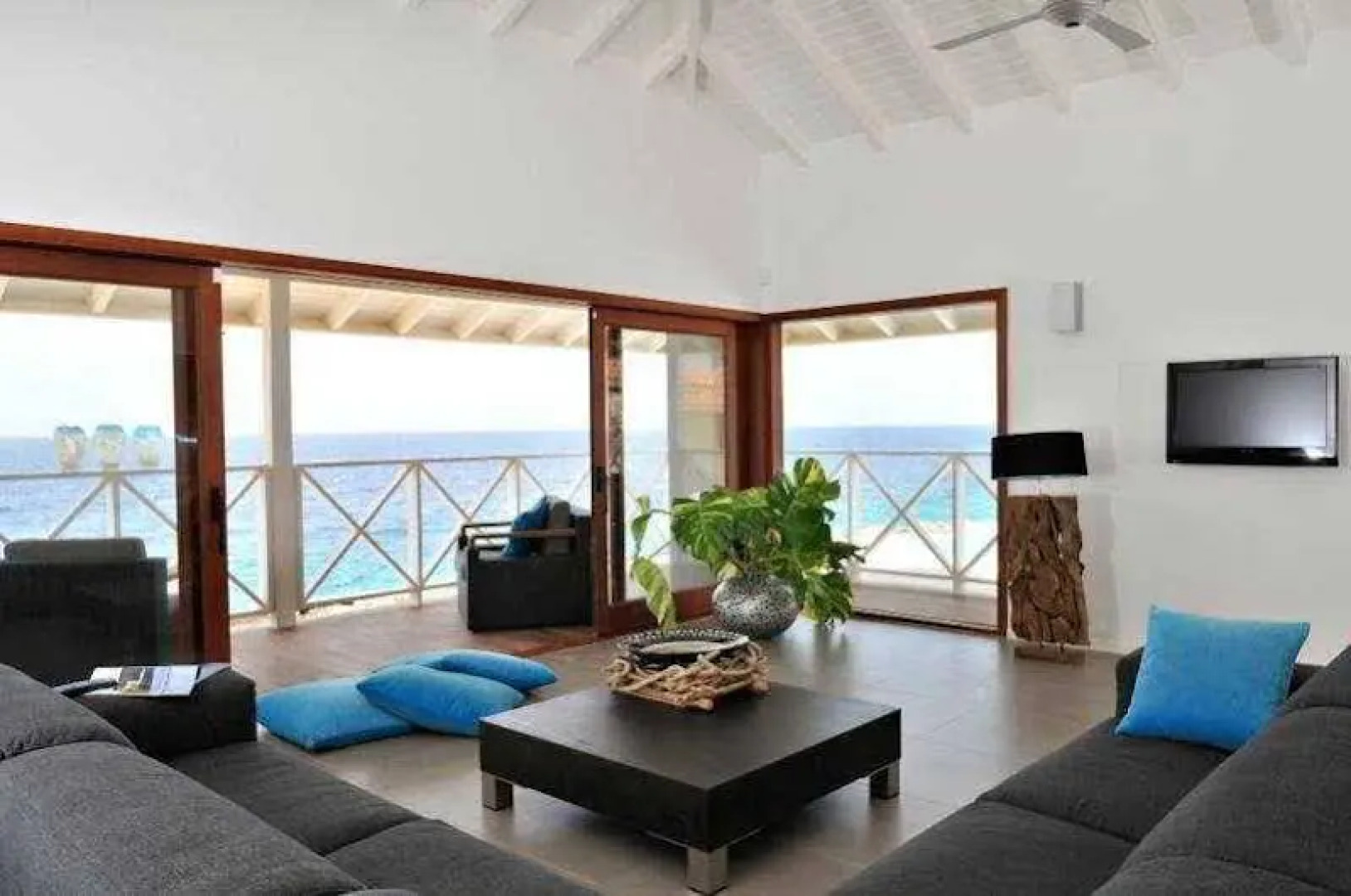 Boca Gentil Apartments & Villas