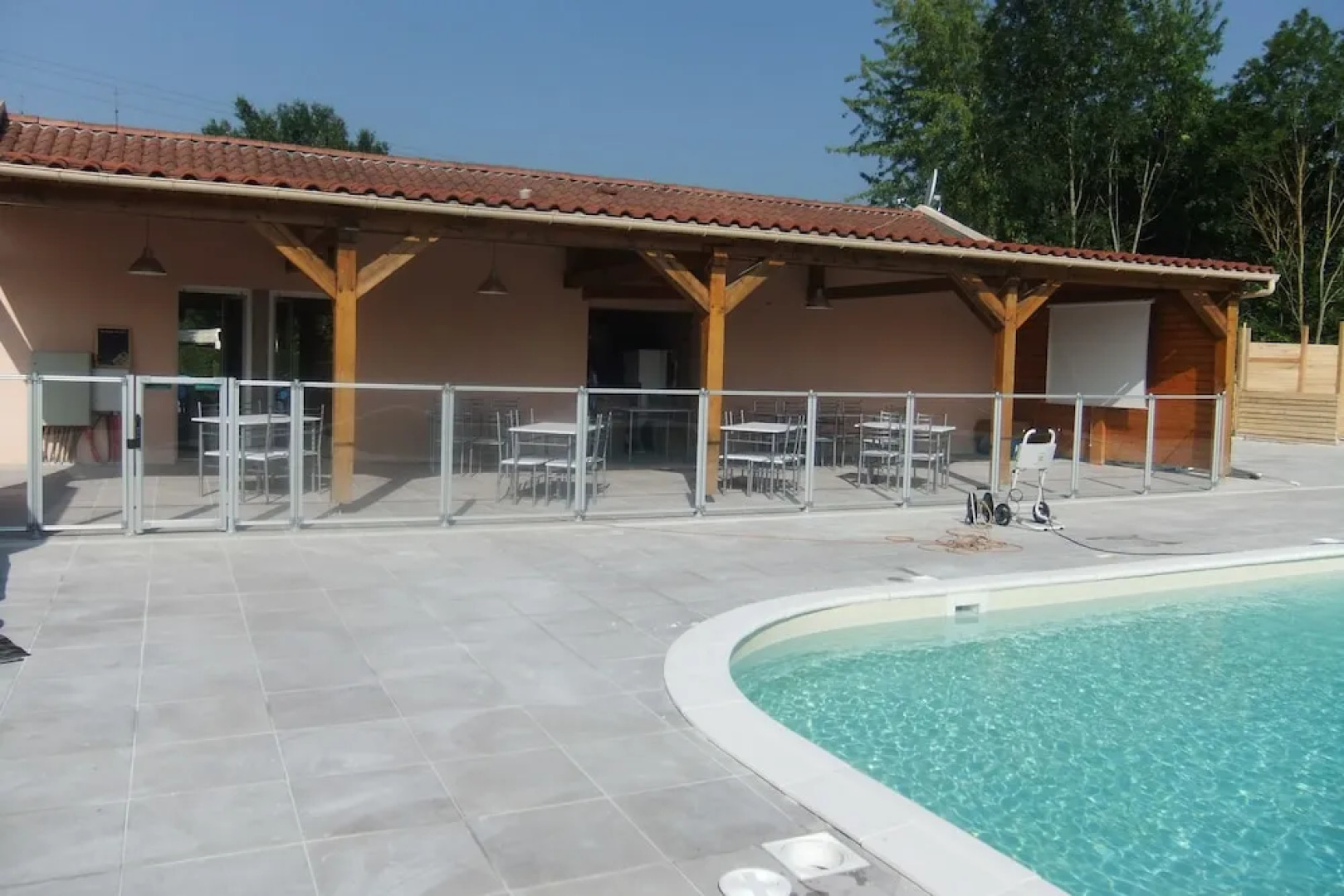 Camping La Croix Badeau Tentes équipées