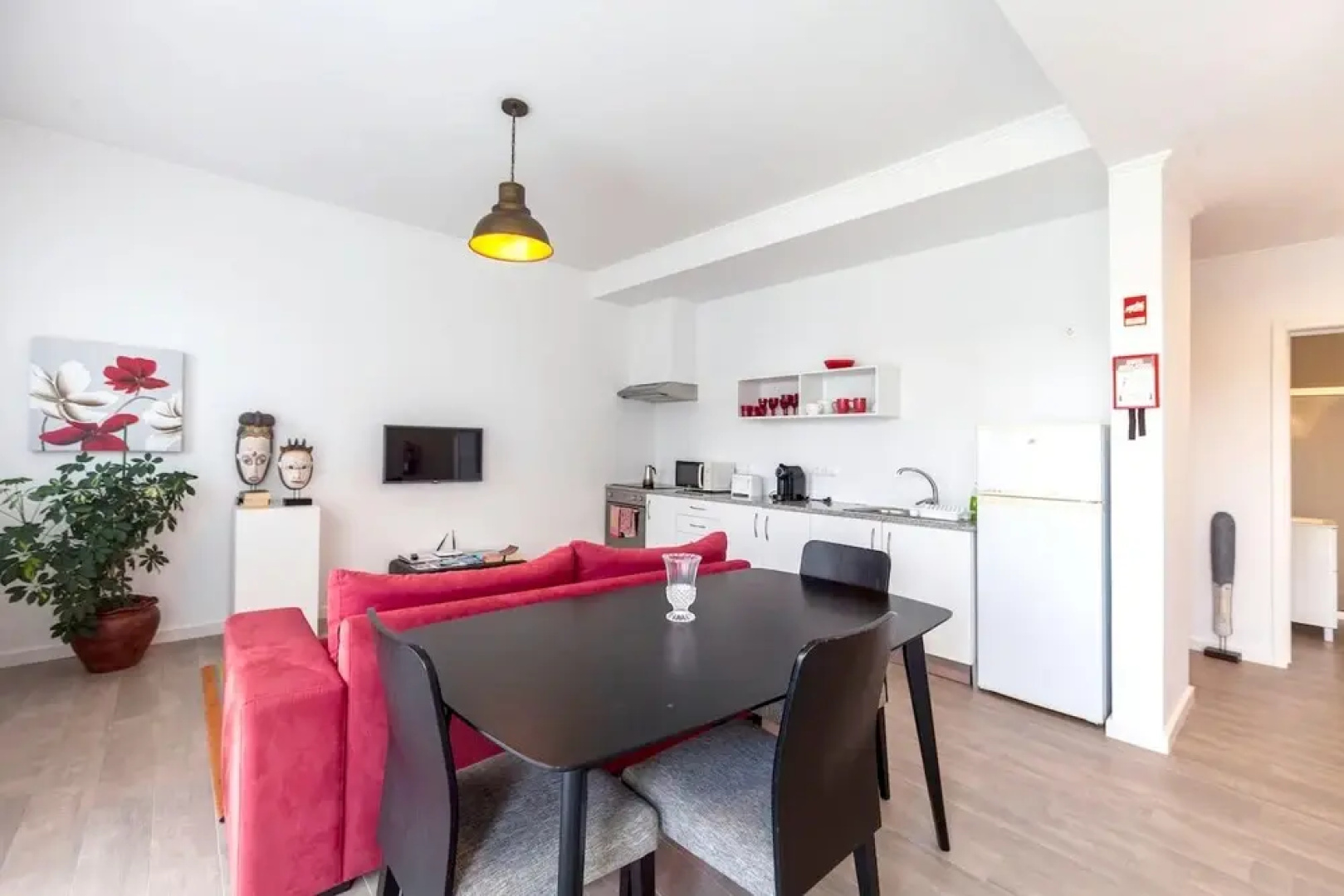 Apartment With one Bedroom in Caloura, With Furnished Terrace and Wifi