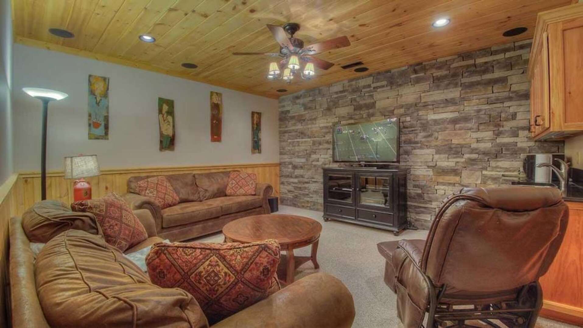 Falling Waters Lodge by Escape to Blue Ridge