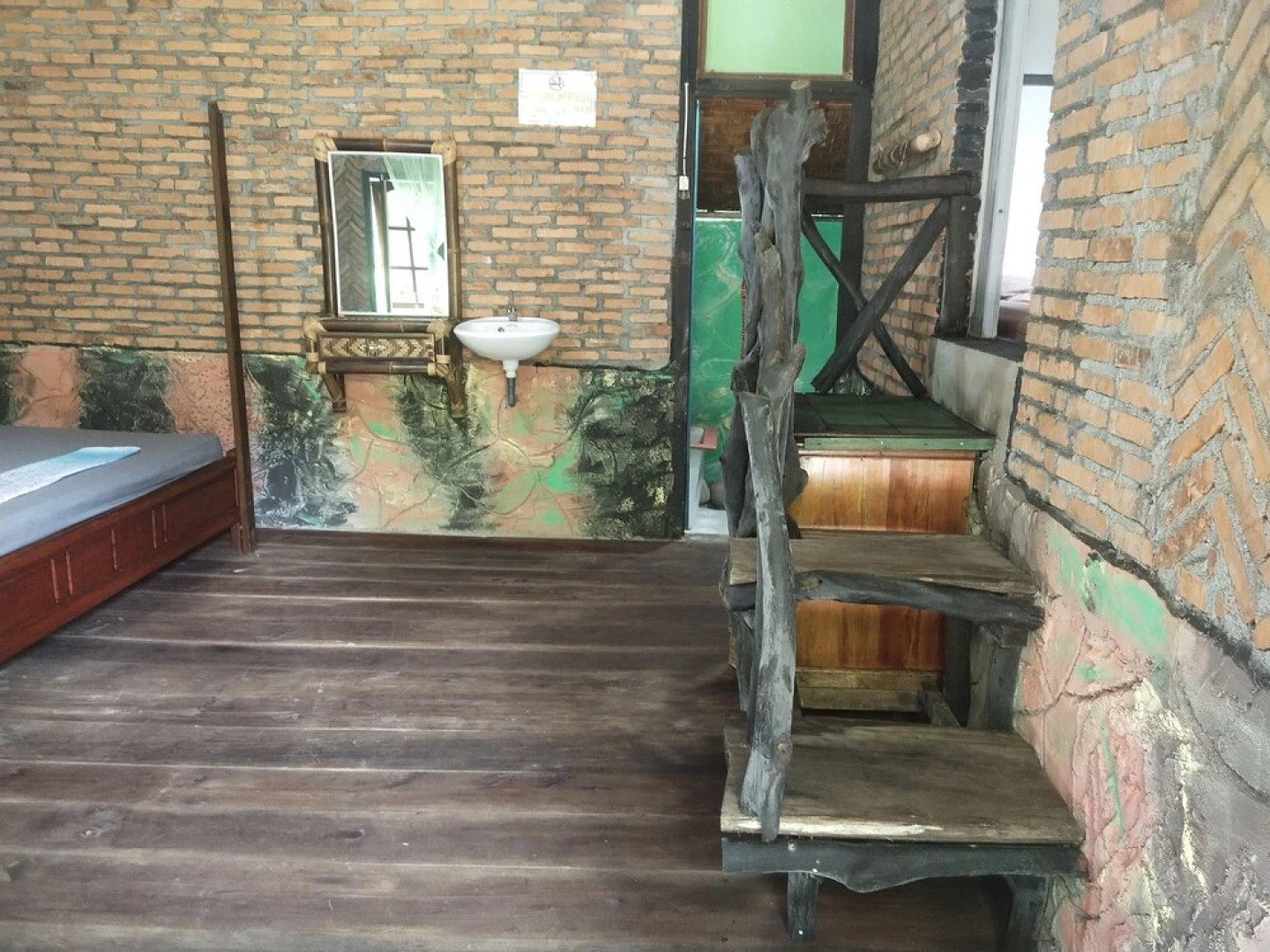 Mountain View Cottages & Villa Tangkahan