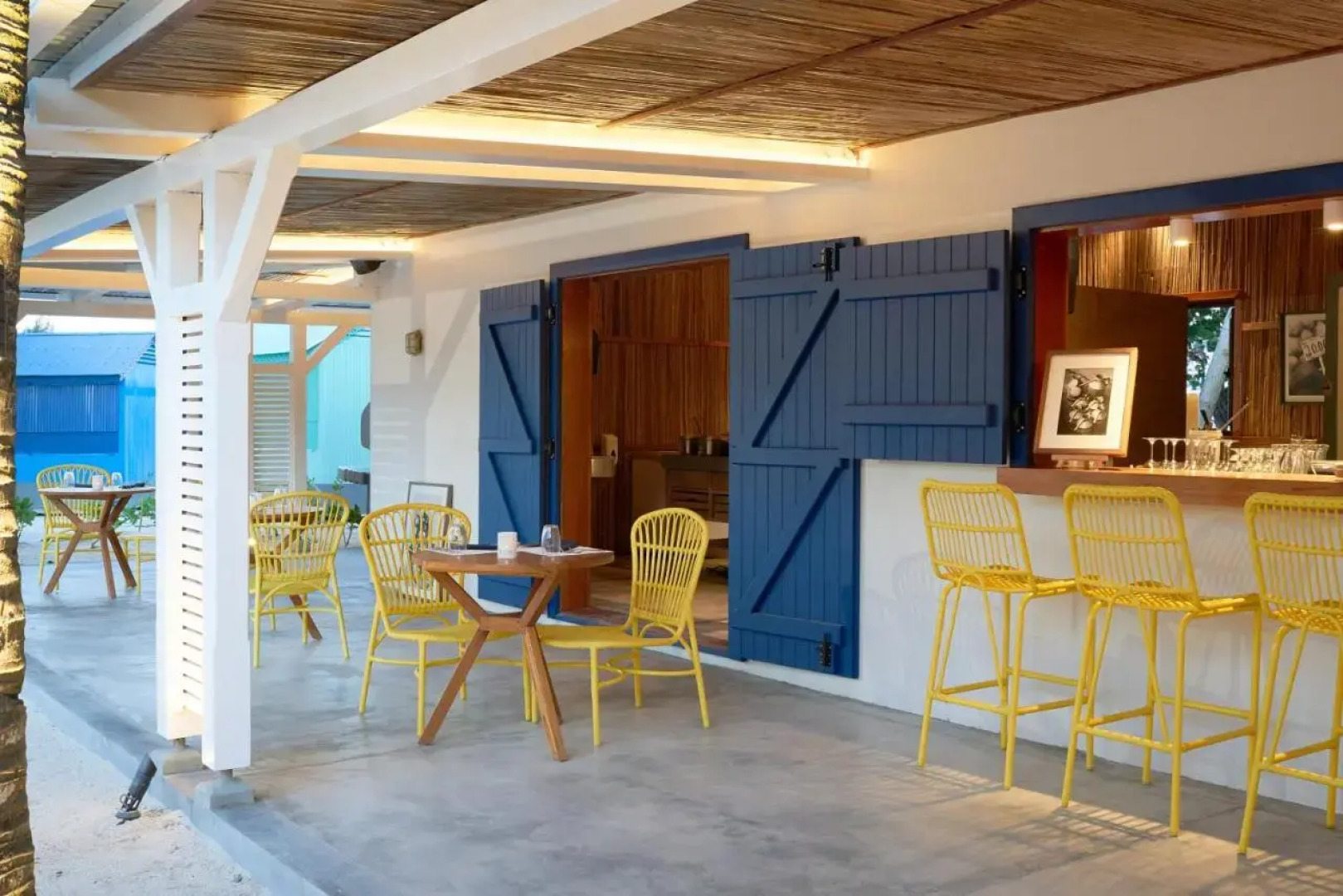 Lagoon Attitude - Adults Only