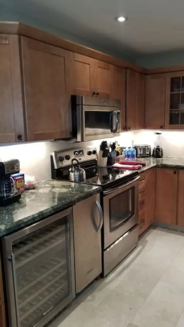 Poinciana w-Hot Tub-Walk to the beach