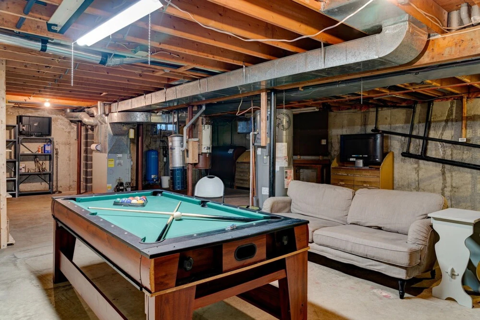 Charlie's Cabin 3 Bedroom Cabin by Redawning