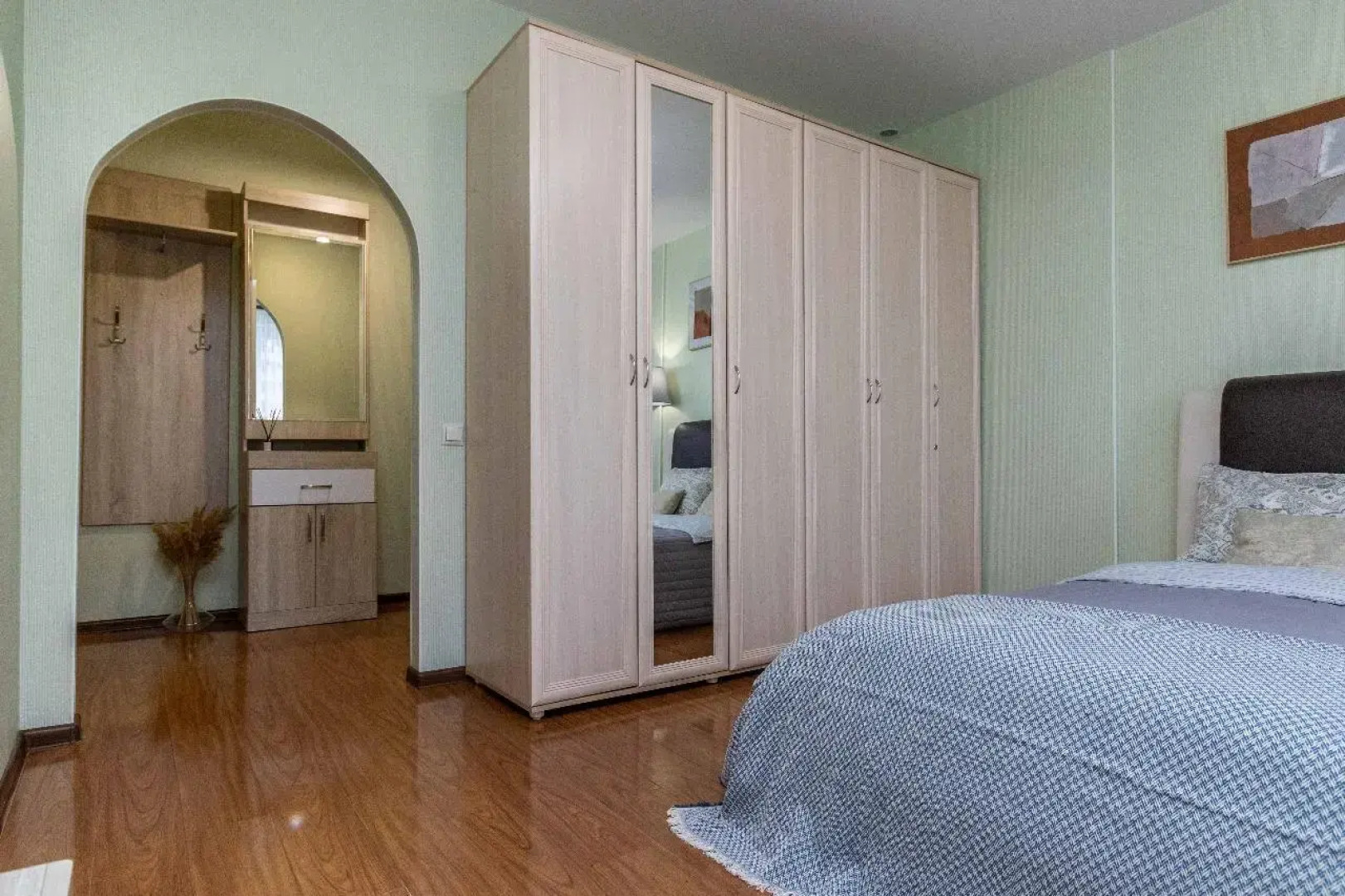 Rich House (Рич Хаус) на улице  Игоря Киртбая 18