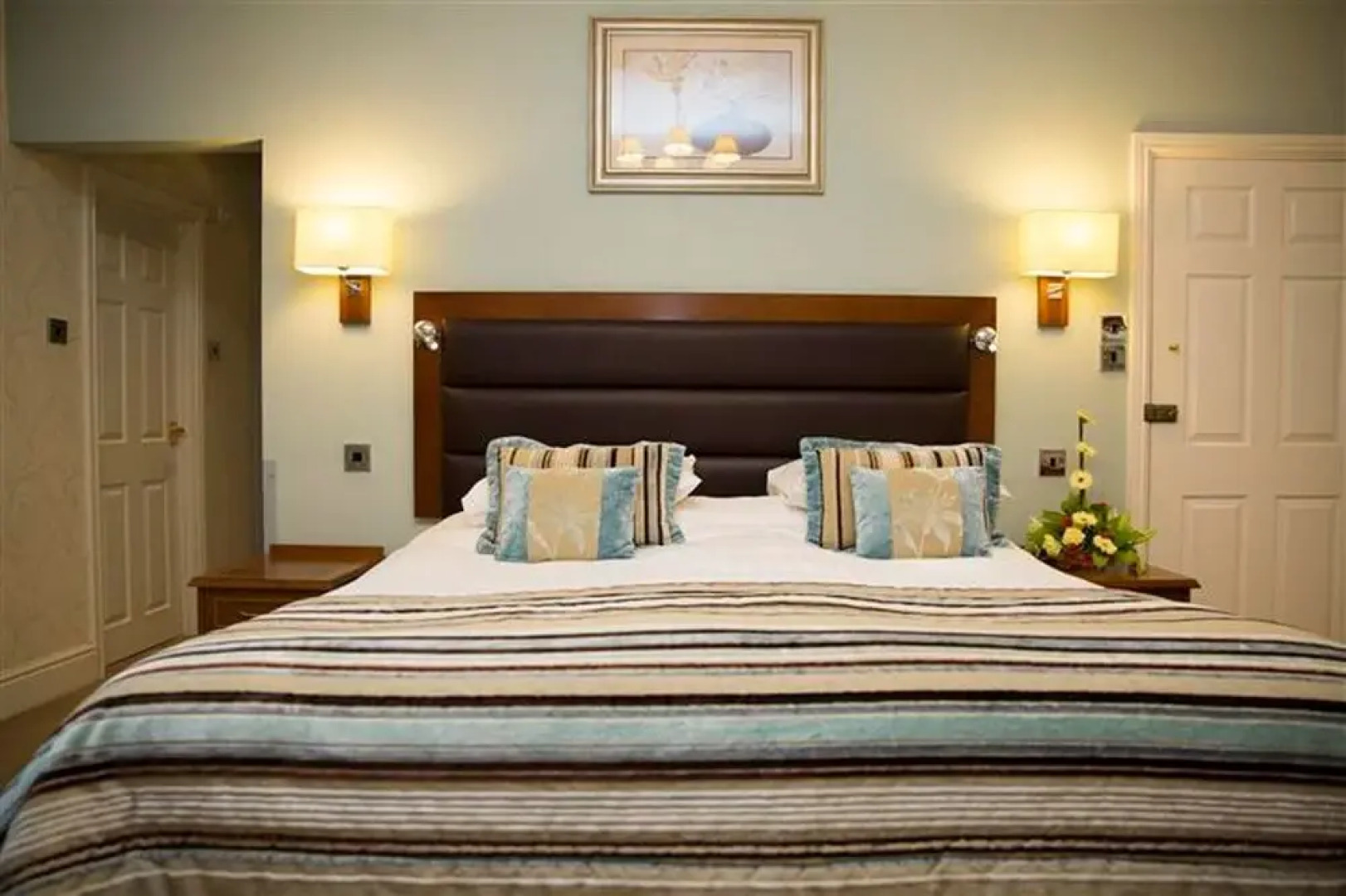 The George Hotel Sure Hotel Collection by Best Western