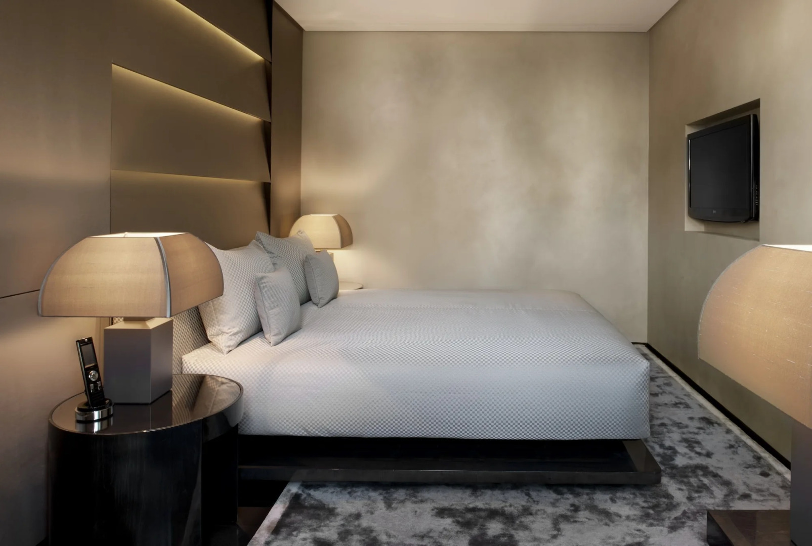 Отель Armani Hotel Milano