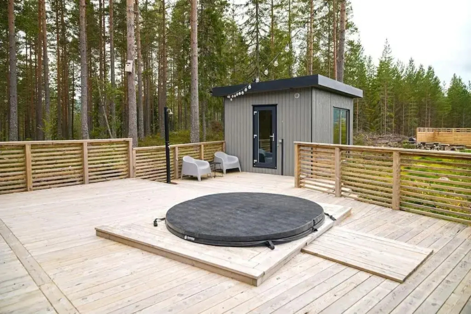 Skogly - Ny stor hytte, Unike Finnskogen