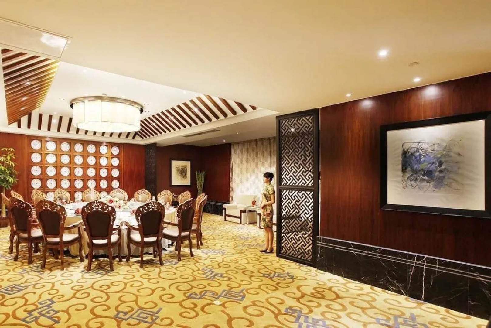 Heroicness Intercontinental Hotel