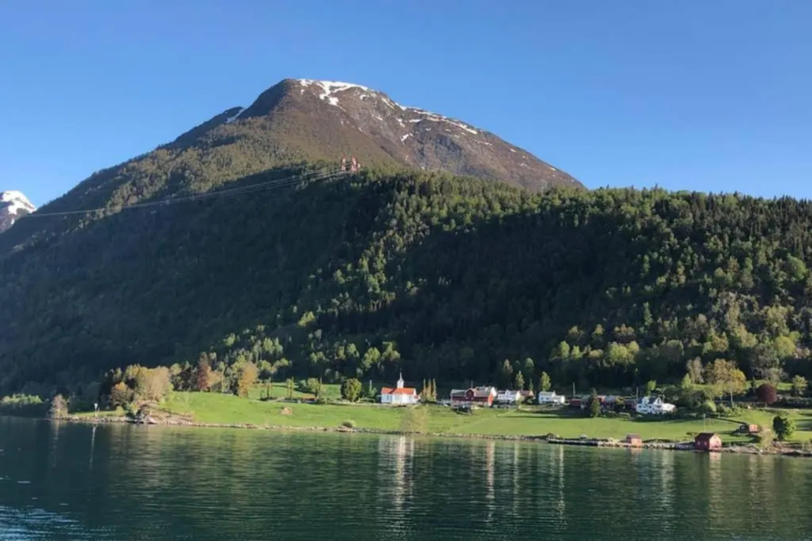 Balestrand Fjordapartments Holmen 19A