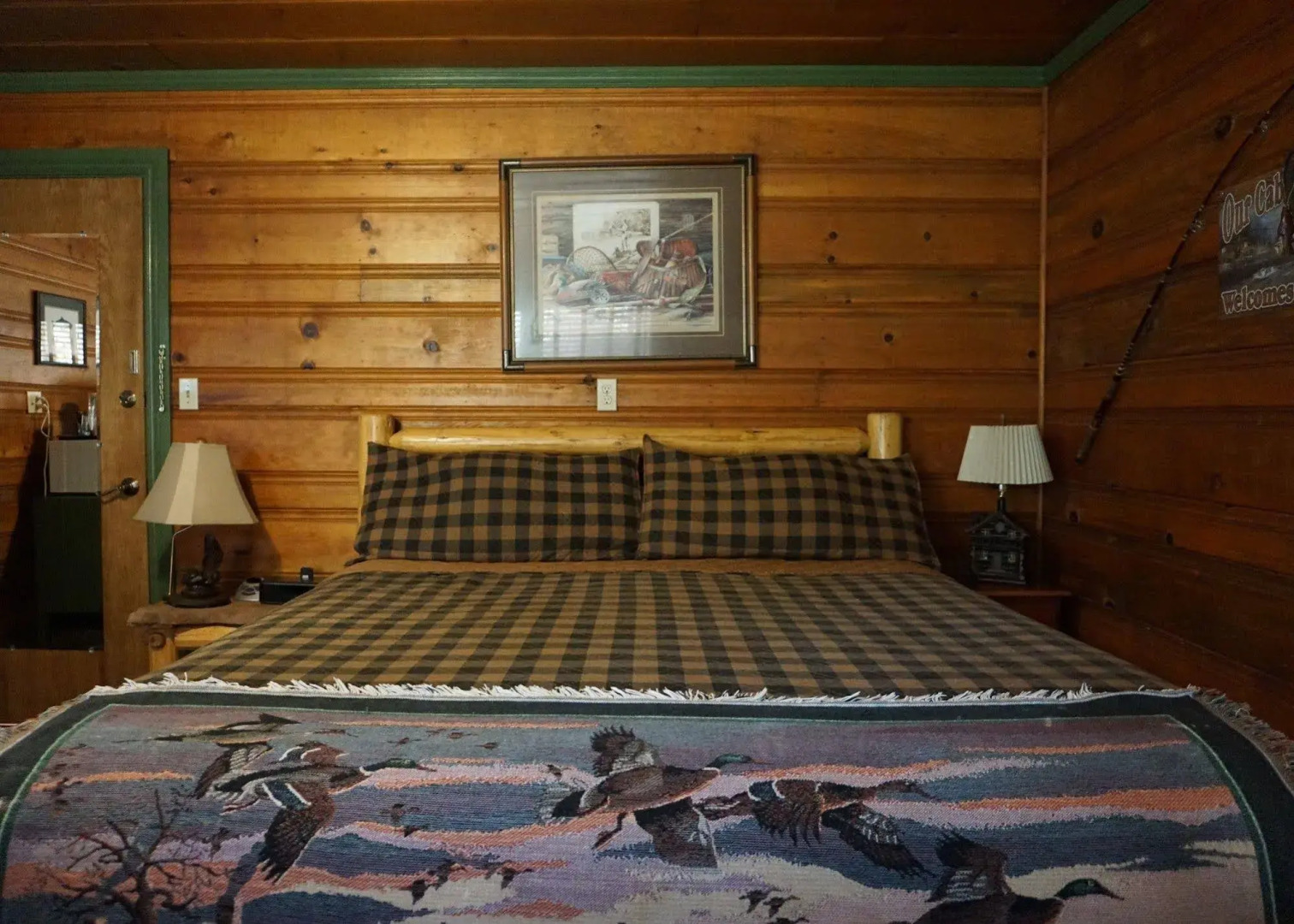 Shaver Lake Village Hotel