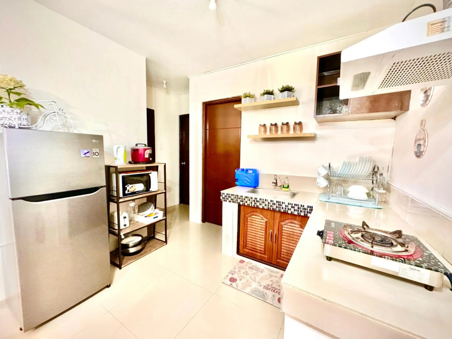 Fully Furnished Apartment with Netflix and Wifi