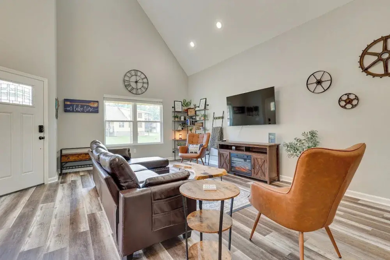 Counce Vacation Rental w/ Private Deck: Near Golf!