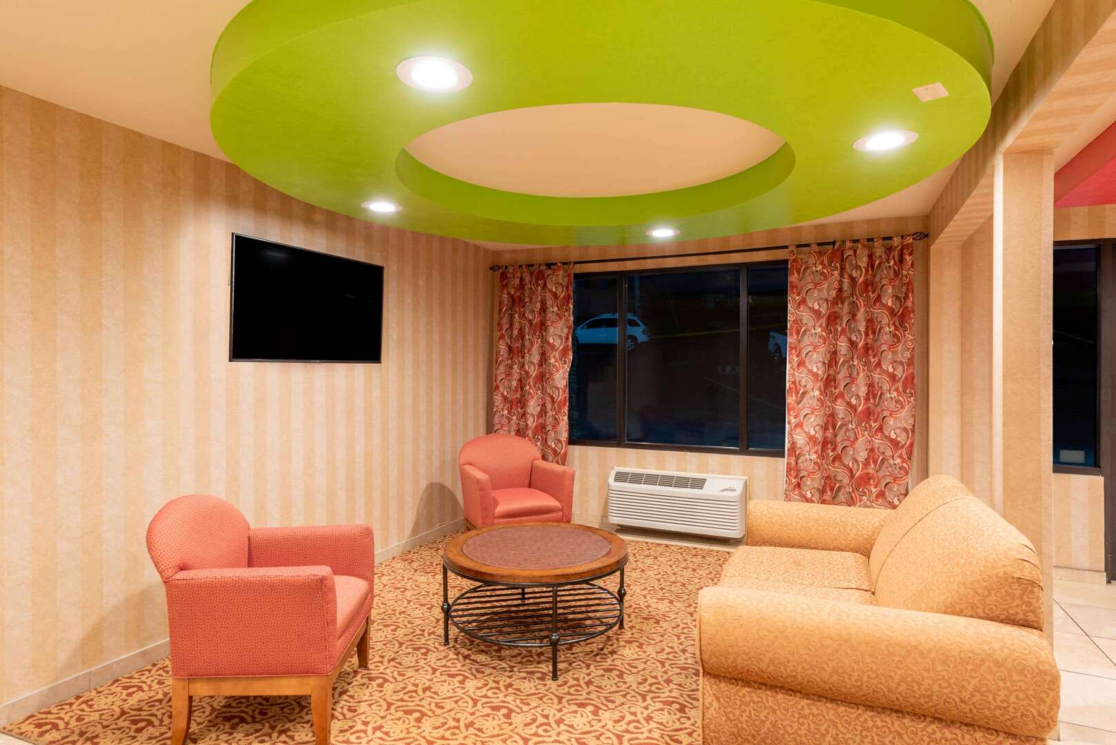 Suburban Studios Branson On The Strip