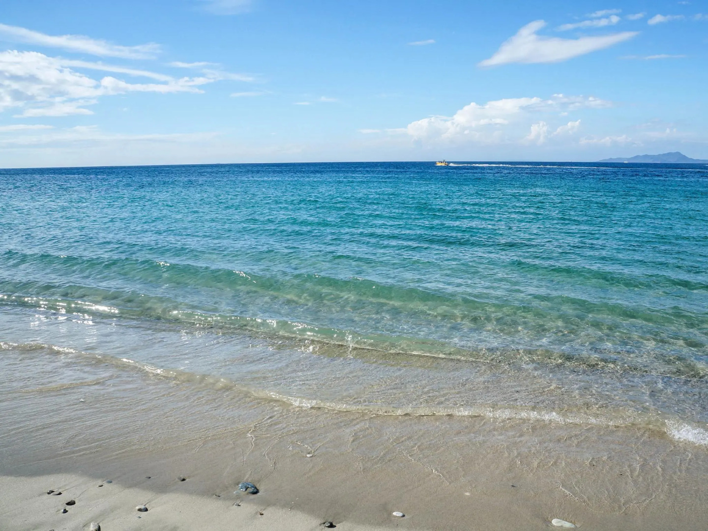 El Galleon Beach Resort Asia Divers