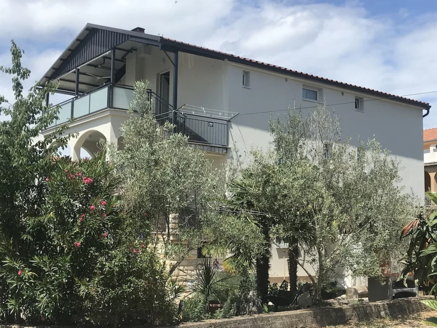 Family Apartment with Spatious Terrace